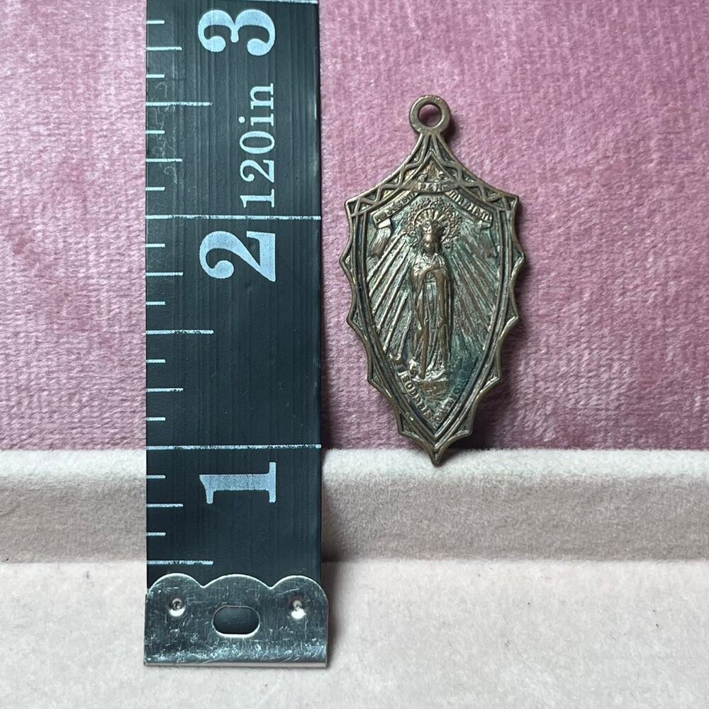 Unbranded Women's Gold and Silver Jewellery